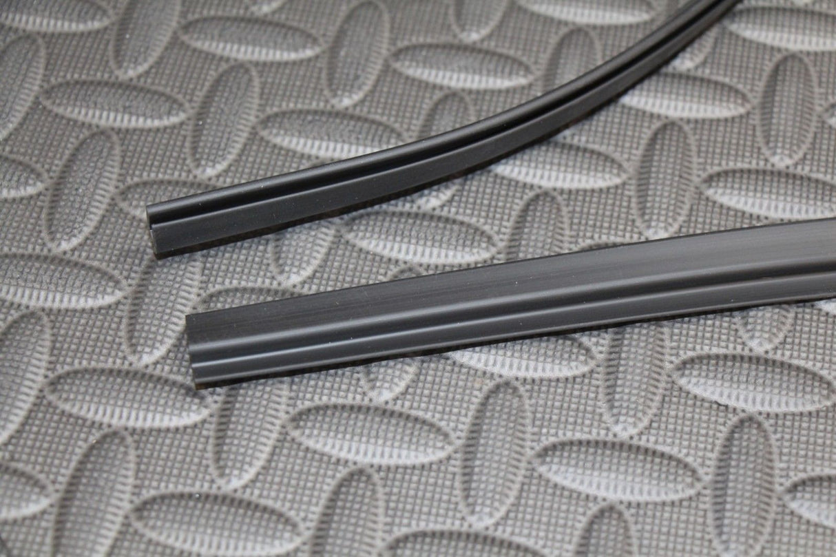 2 x Gas tank side cover rubber inserts mole liner Yamaha Banshee 1987-2006 NEW 9