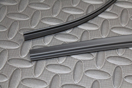 2 x Gas tank side cover rubber inserts mole liner Yamaha Banshee 1987-2006 NEW 9