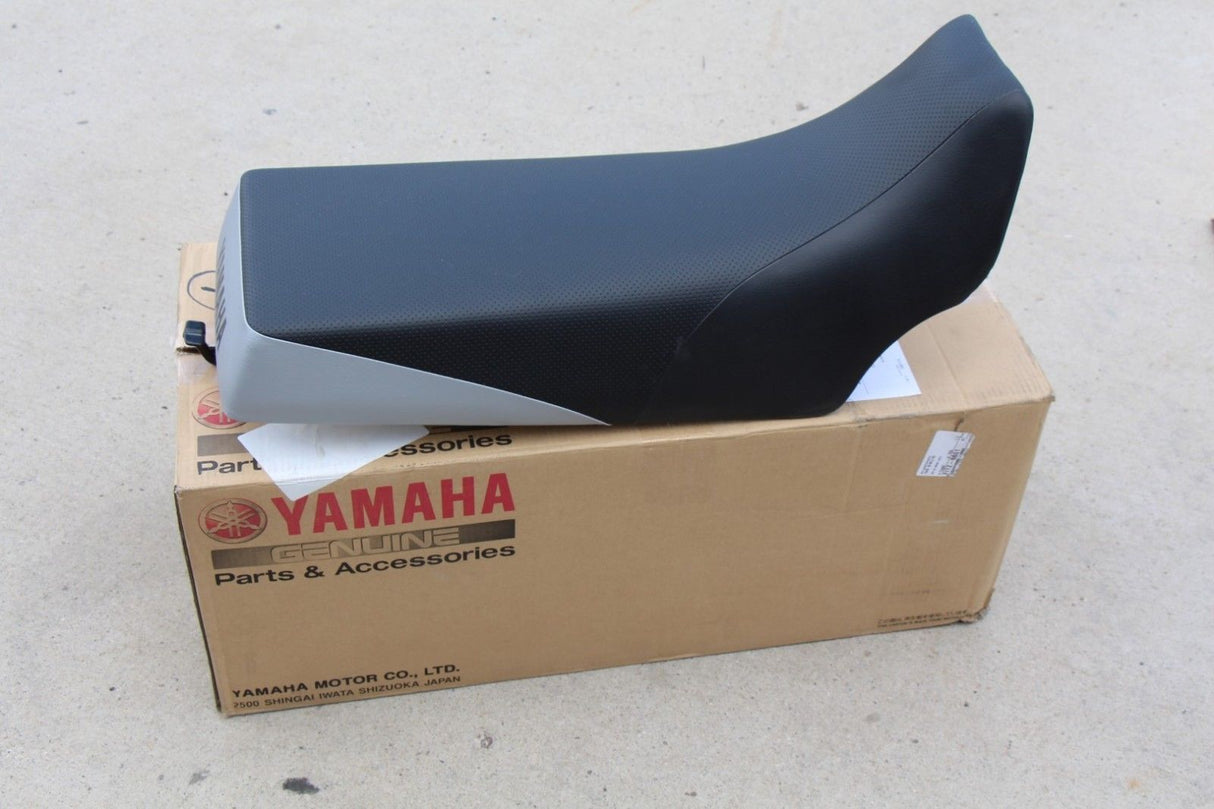 NEW Yamaha Banshee complete seat BLACK SILVER  cover latch foam 1987-2006 OEM 1