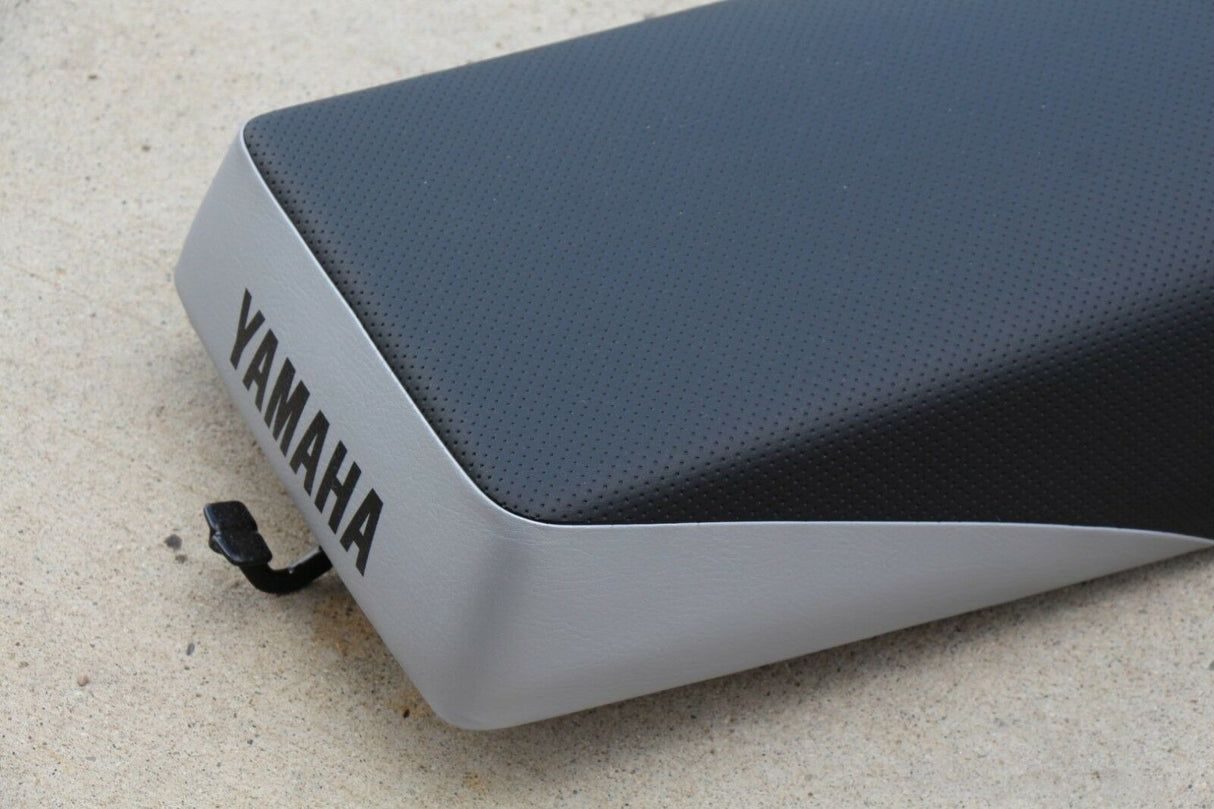 NEW Yamaha Banshee complete seat BLACK SILVER  cover latch foam 1987-2006 OEM 5