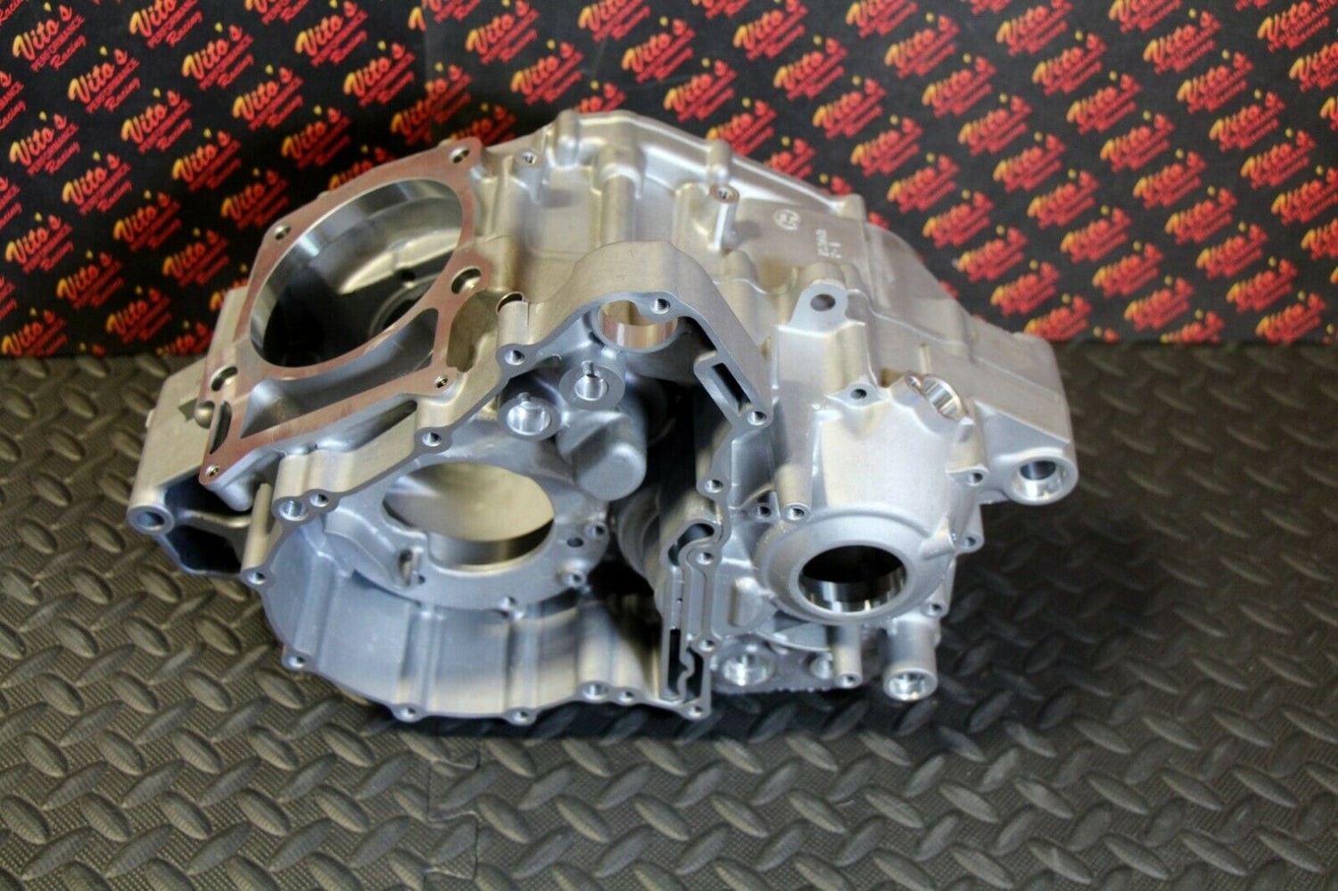NEW Cases crankcase Yamaha Raptor 700 700R Genuine OEM factory 2006-2012 3