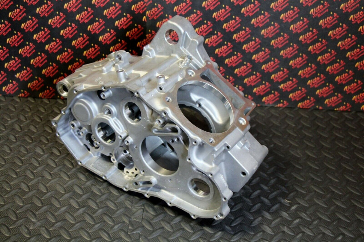 NEW OEM factory Cases engine crankcase Yamaha Raptor 700 700R Genuine 2013-2024 2