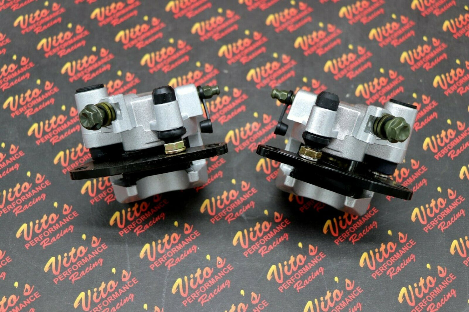 2 x Yamaha Banshee front brake calipers brakes & new pads left + right SILVER 4