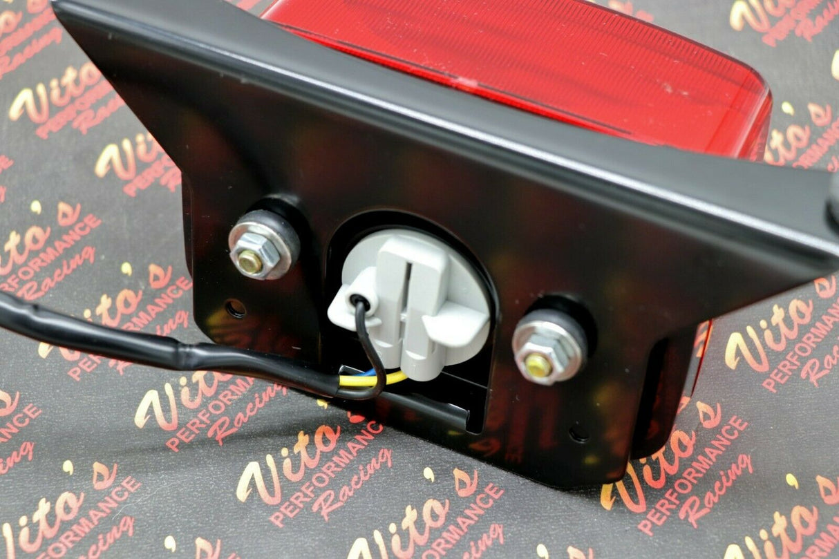 NEW taillight brake light lens bracket Yamaha 2002-2006 Banshee Warrior Blaster 8
