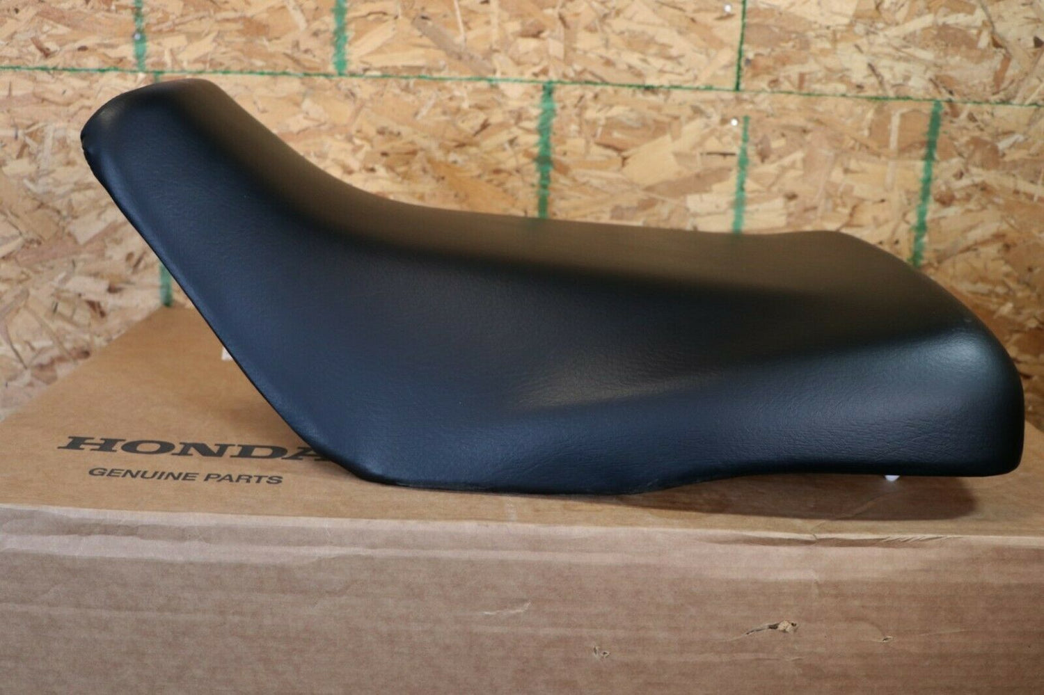 New OEM Complete Seat 2001-2004 Honda TRX 500 TRX500 Foreman ATV 3