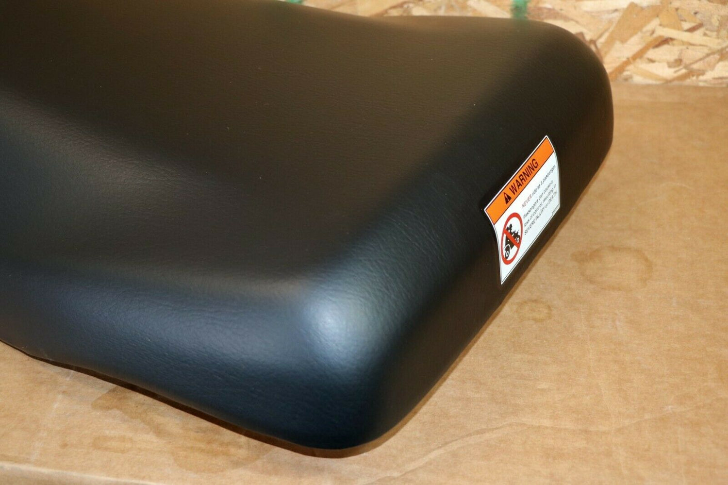 New OEM Complete Seat 2001-2004 Honda TRX 500 TRX500 Foreman ATV 4