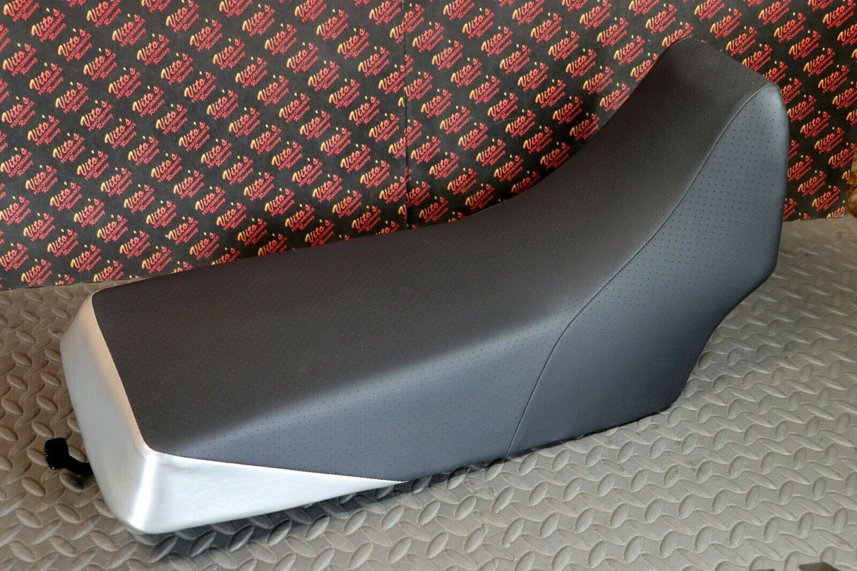 NEW Complete seat 1987-2006 Yamaha Banshee cover latch foam BLACK DIMPLE SILVER 1