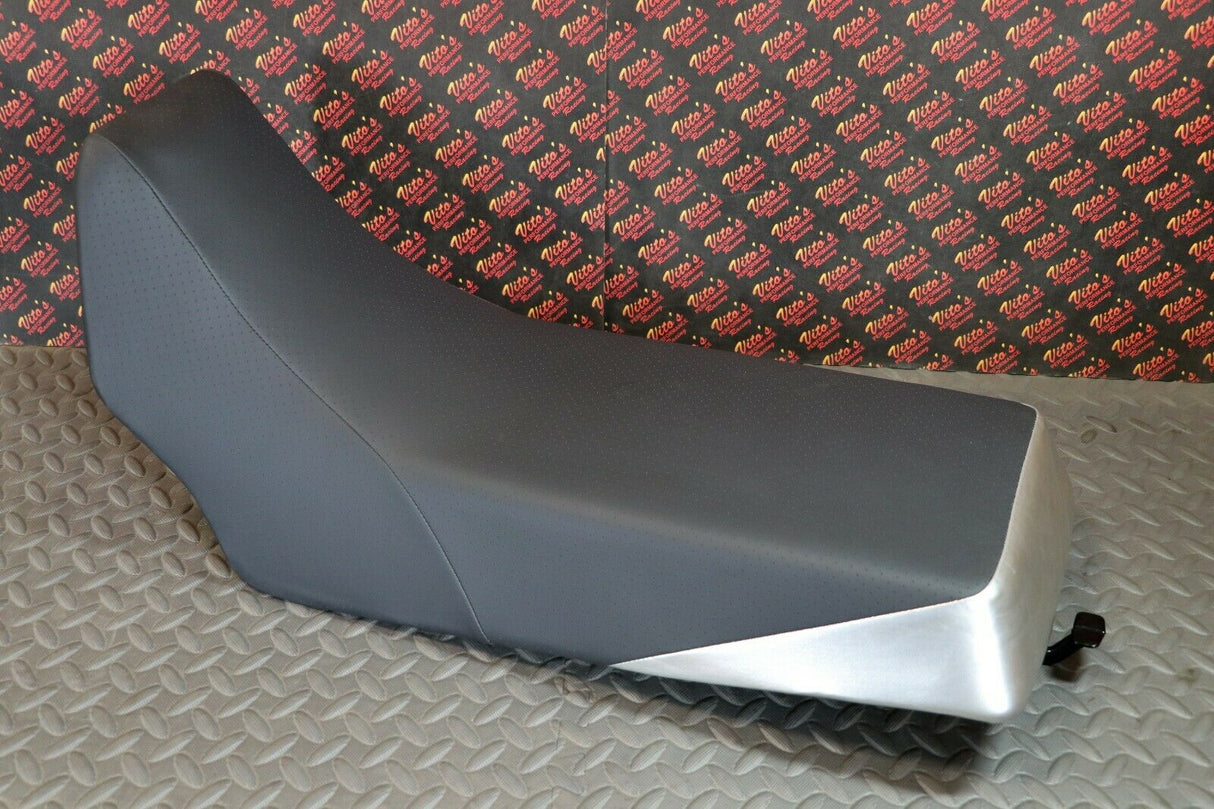 NEW Complete seat 1987-2006 Yamaha Banshee cover latch foam BLACK DIMPLE SILVER 2