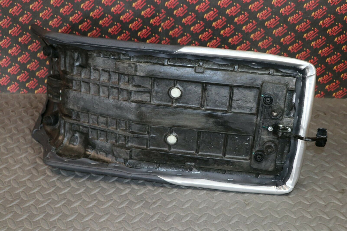 NEW Complete seat 1987-2006 Yamaha Banshee cover latch foam BLACK DIMPLE SILVER 6