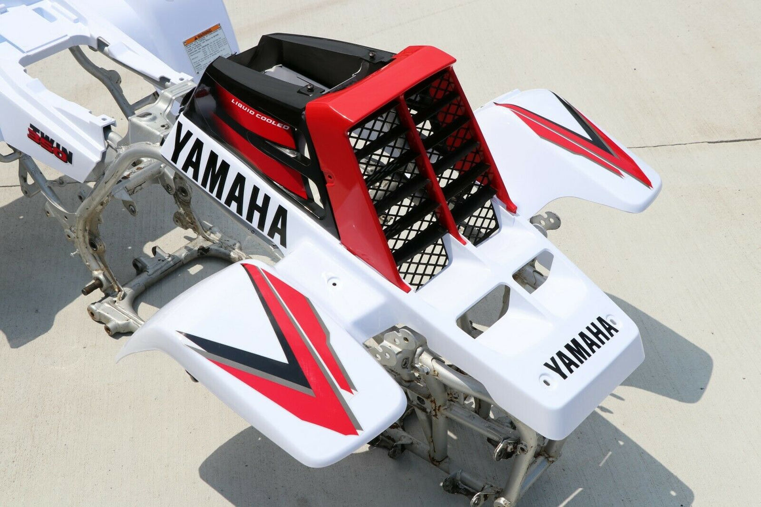 Yamaha Banshee fenders + gas tank plastic + grill + graphics WHITE and RED 2000 4