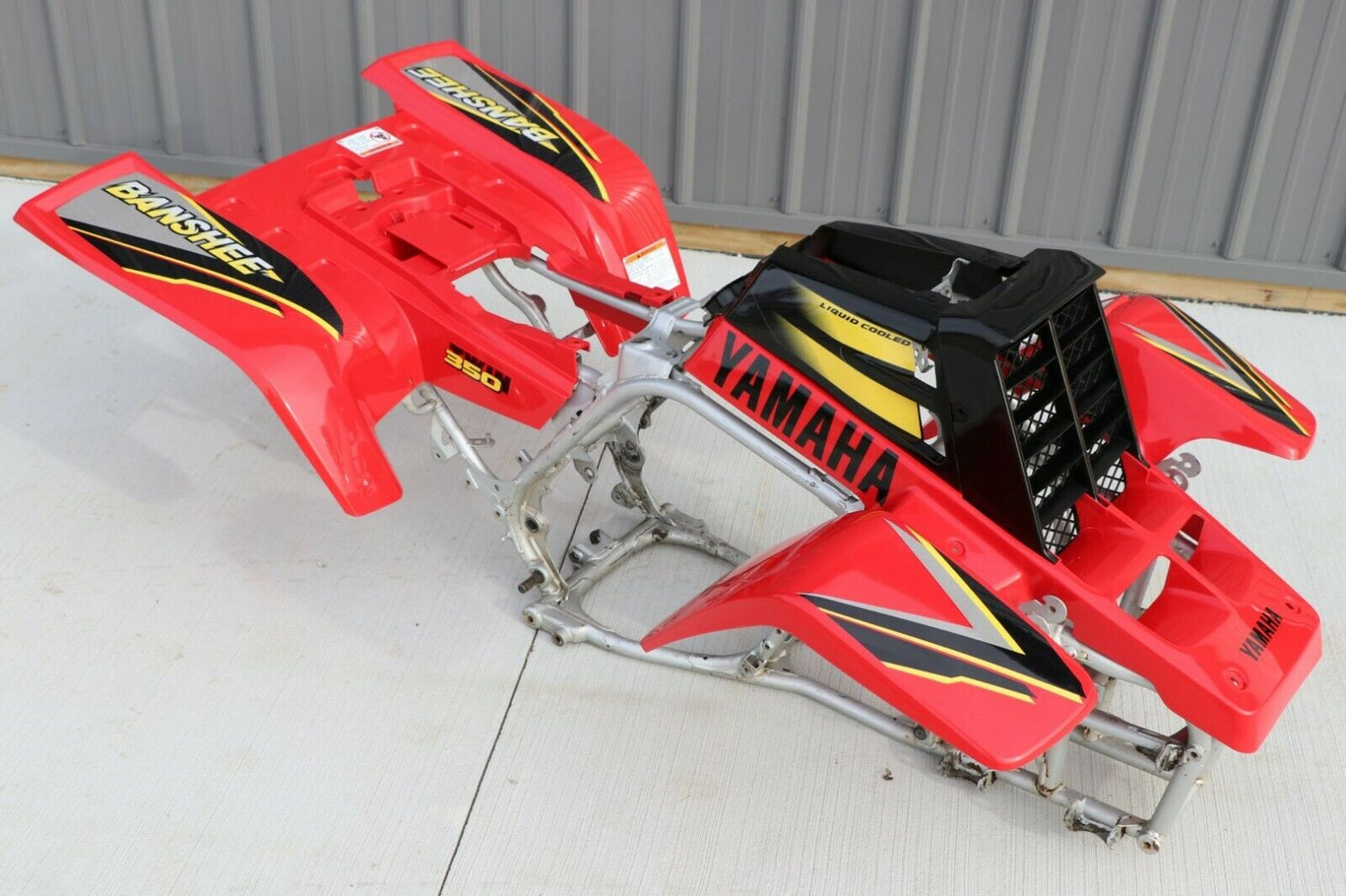 Yamaha Banshee fenders + gas tank plastic + grill + graphics BLACK  RED 1999 1