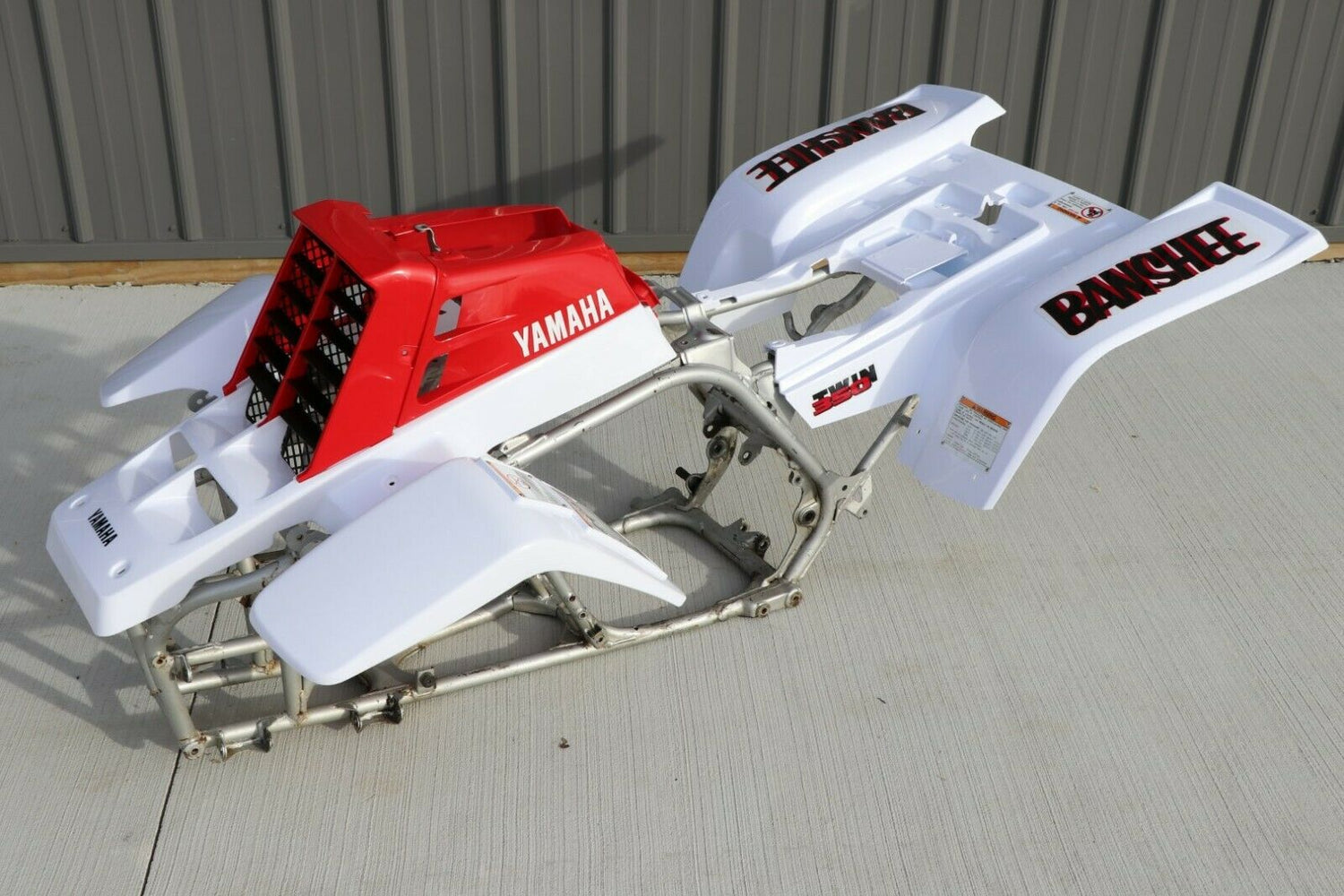 Yamaha Banshee fenders + gas tank plastic + grill + graphics WHITE  RED 1987 3