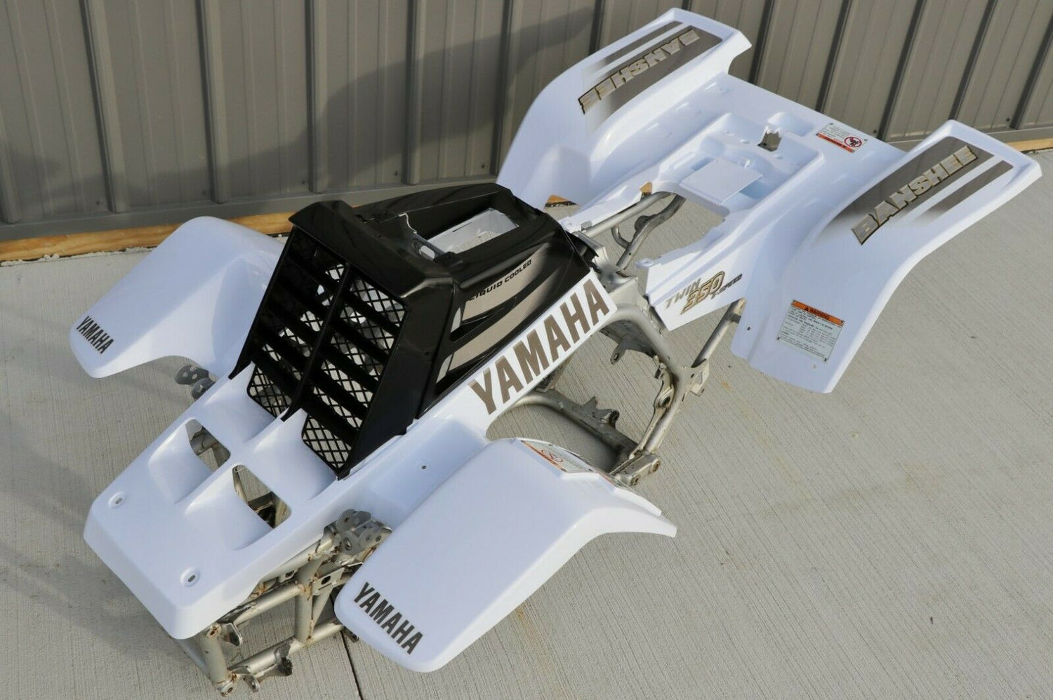 Yamaha Banshee fenders + gas tank plastic + grill + graphics WHITE  BLACK 2001 1