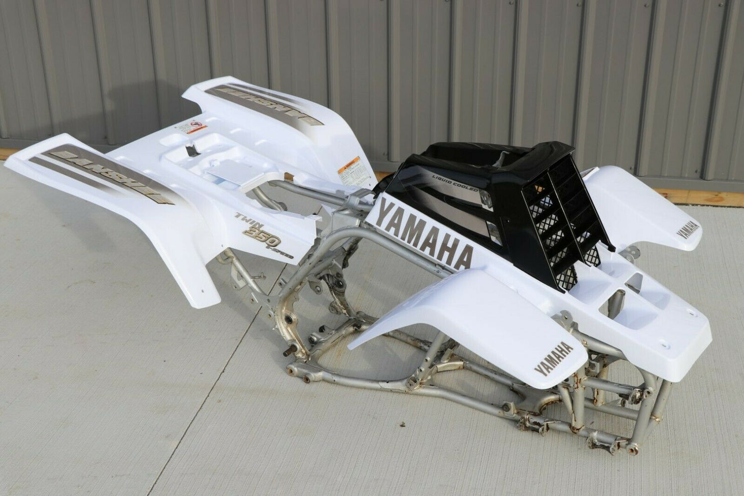 Yamaha Banshee fenders + gas tank plastic + grill + graphics WHITE  BLACK 2001 2
