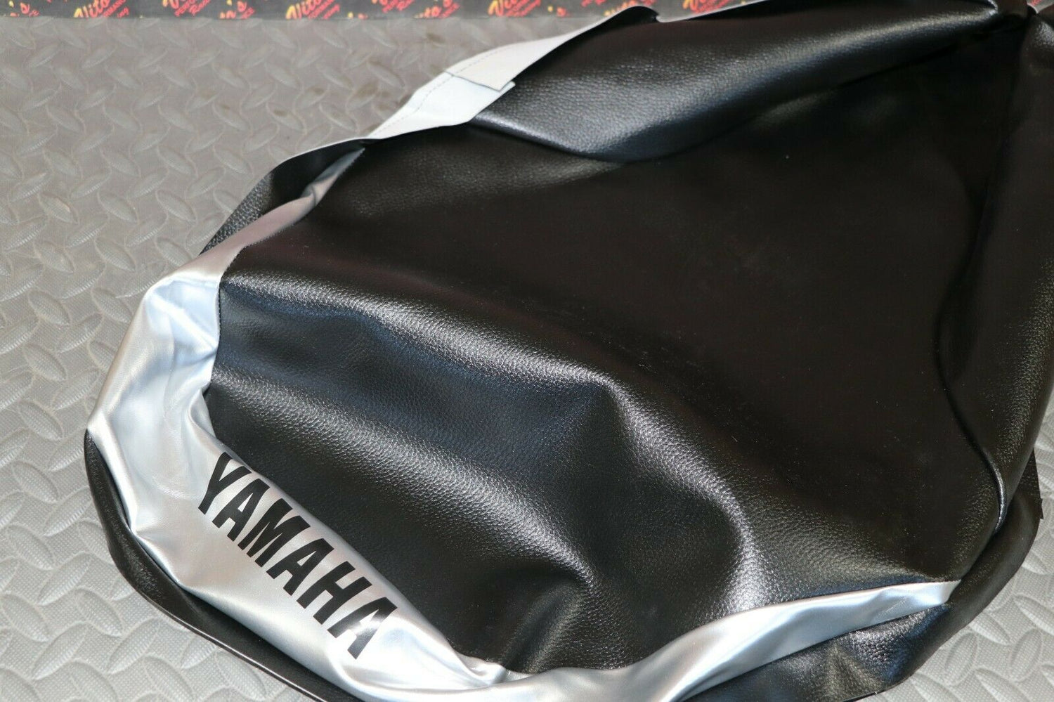 NEW SEAT COVER ONLY Yamaha Banshee cover BLACK TEXTURE + SILVER + LETTERS 3