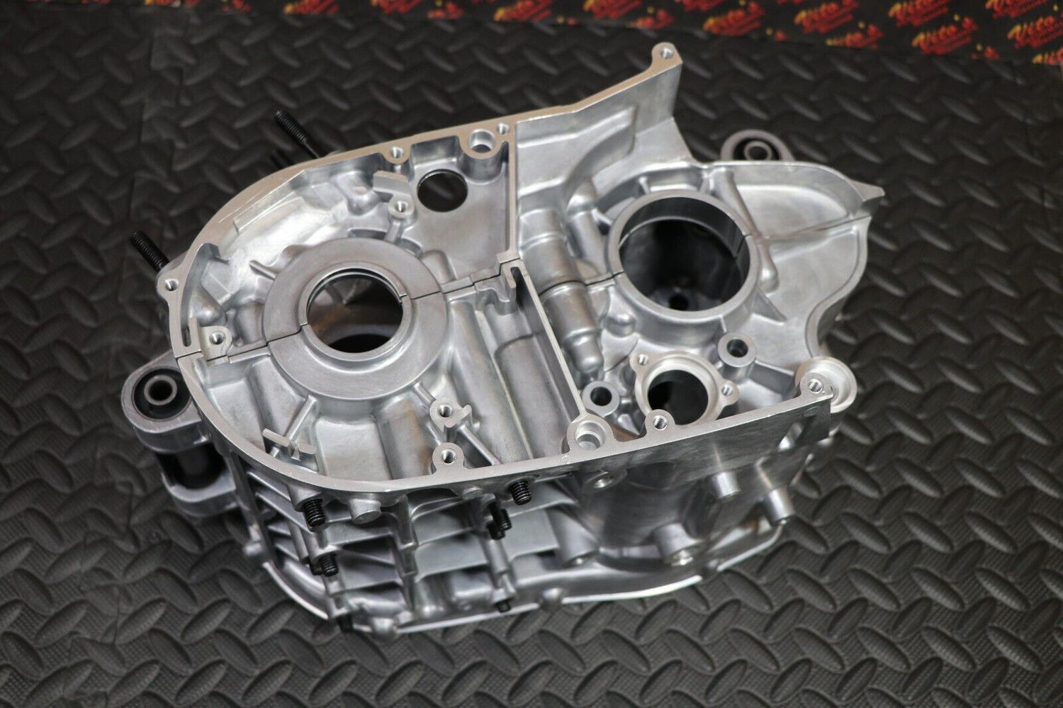 Yamaha Banshee Cases engine motor Crankcase Driveline TRENCHED for 7mm or 10mm 8