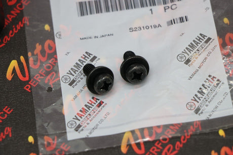 Bracket key plastic holder mount stem stay Yamaha Banshee Blaster + OEM screws 3