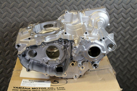 NEW YAMAHA YFZ450 YFZ 450 ENGINE LEFT RIGHT CENTER CASES CASE YFZ 450  2004 2005 2