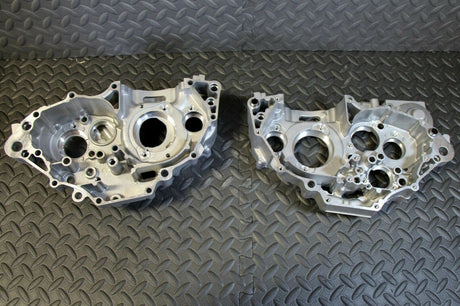 NEW YAMAHA YFZ450 YFZ 450 ENGINE LEFT RIGHT CENTER CASES CASE YFZ 450  2004 2005 6