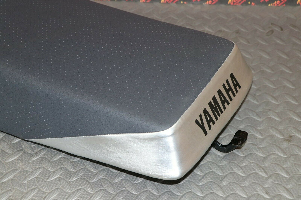 NEW Complete seat 1987-2006 Yamaha Banshee BLACK DIMPLE + SILVER + lettering 3
