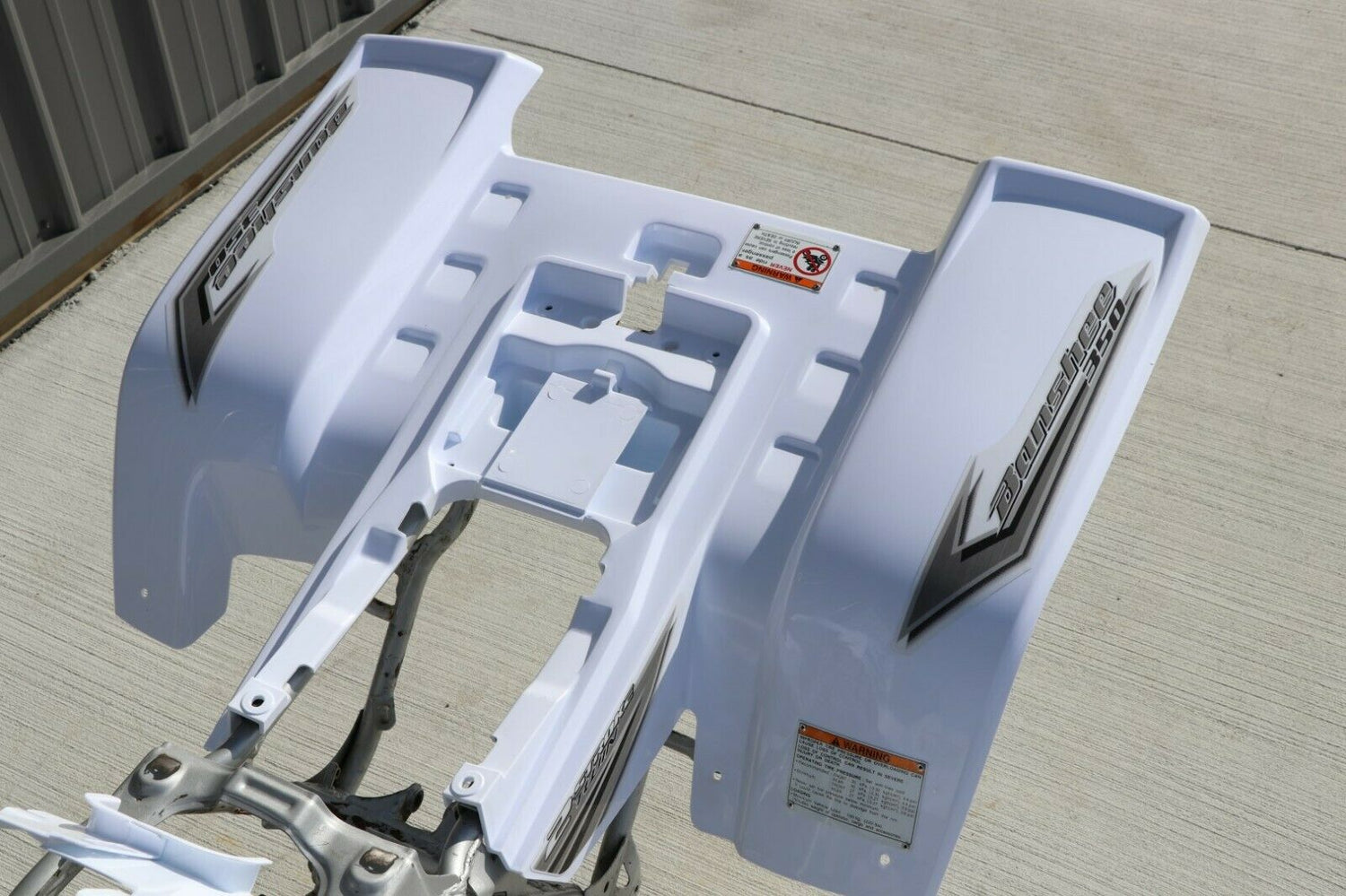 Yamaha Banshee fenders + gas tank plastic grill + graphics WHITE SILVER 2006 11