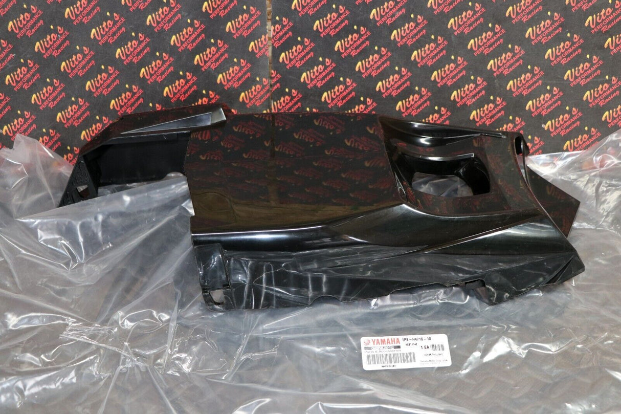 NEW taillight shroud cover panel trim black Yamaha Raptor 700 2006-2023 3