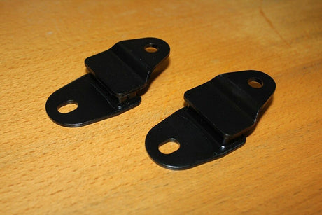 2 x OEM Factory Yamaha Banshee exhaust pipe mounts front hangers muffler stay 8