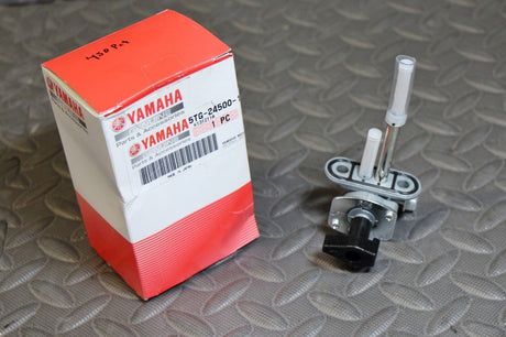 NEW OEM factory Yamaha YFZ450 fuel PETCOCK gas tank switch 2004-2009-2002-2013 1