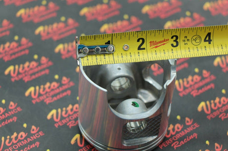NEW PISTON ART DISPLAY??FACTORY REJECTS FOR ART PROJECTS 2.75" PISTONS - LOT OF 6 8