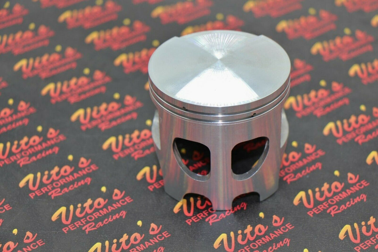 NEW PISTON ART DISPLAY??FACTORY REJECTS FOR ART PROJECTS 2.75" PISTONS - LOT OF 6 10