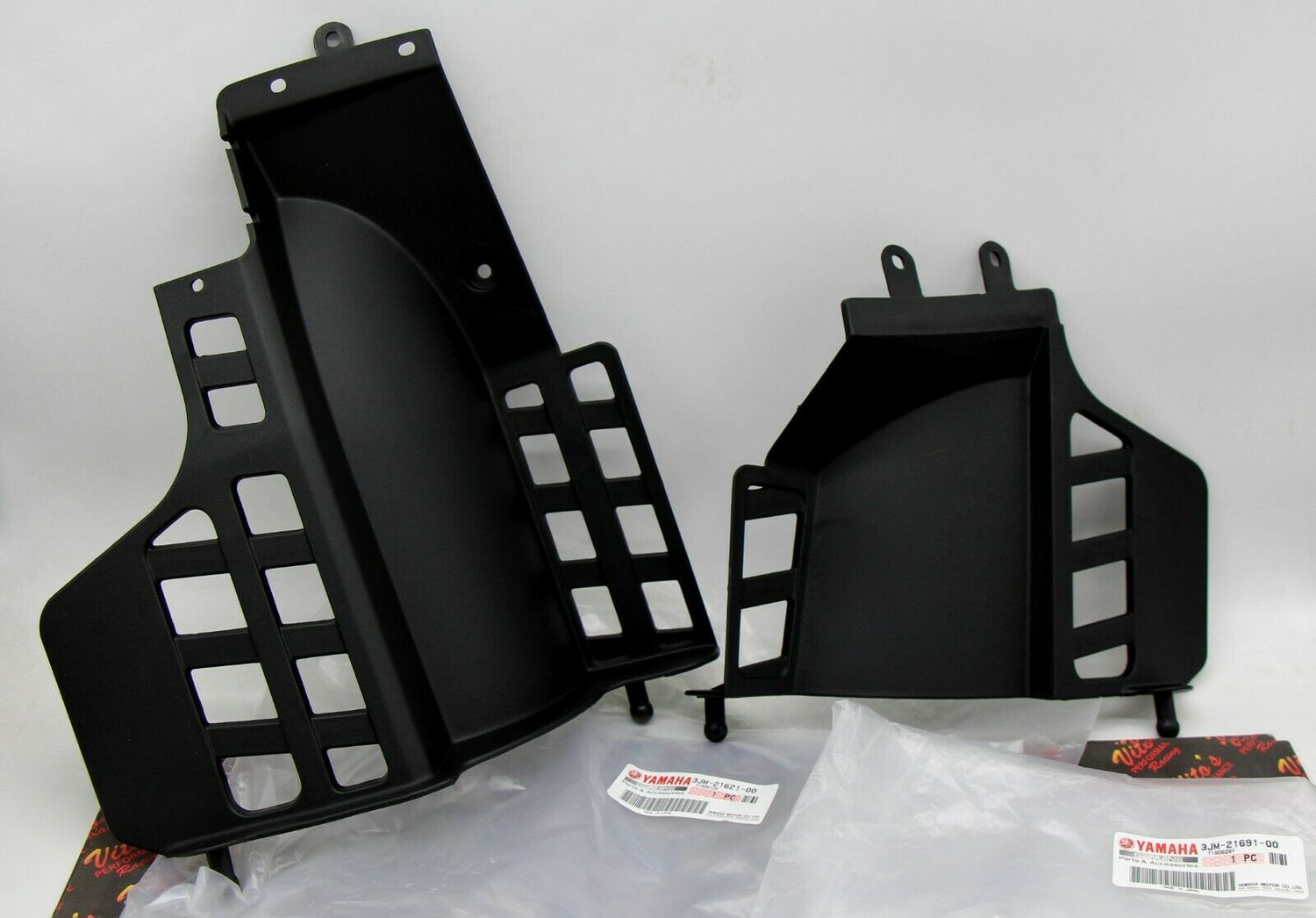 NEW OEM Blaster FACTORY nerfs nerf bars PLASTIC heel guards left + right 1990-06 1