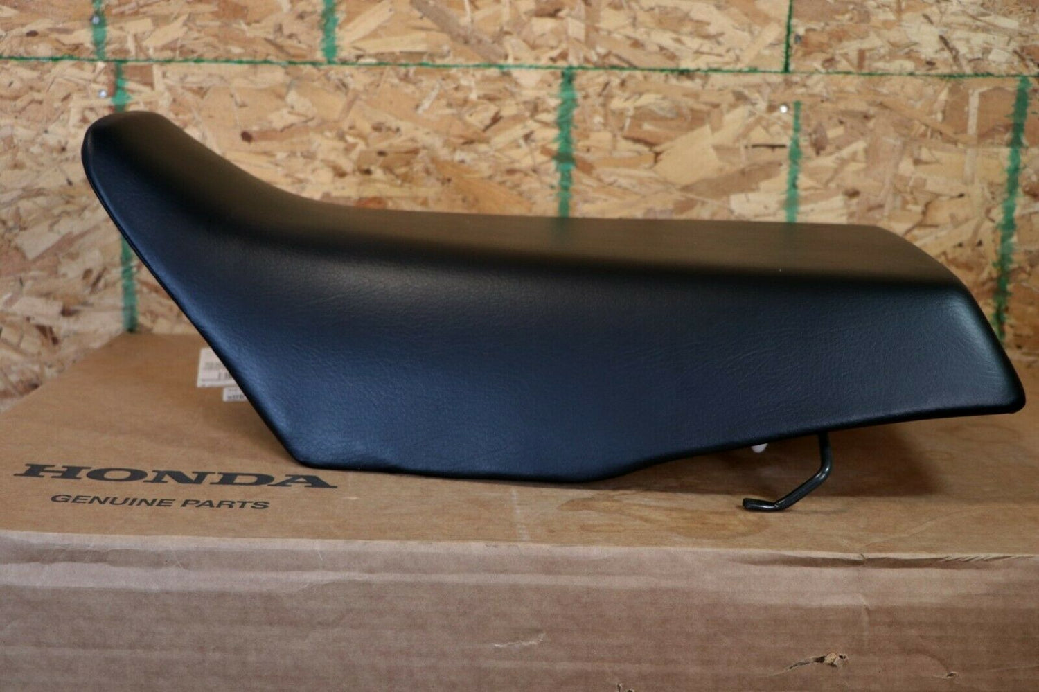 New OEM Complete Seat 1988-2000 Honda TRX300 TRX FOURTRAX ATV 3