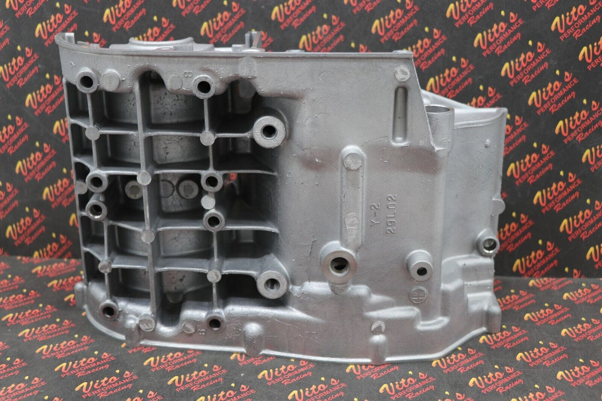 New LOWER BOTTOM Cases Crankcase OEM Factory Engine Motor Yamaha Banshee 9
