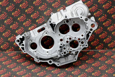 NEW Yamaha YFZ450 Engine right Cases crankcase YFZ 450 2004-09 12-13 HALF 8