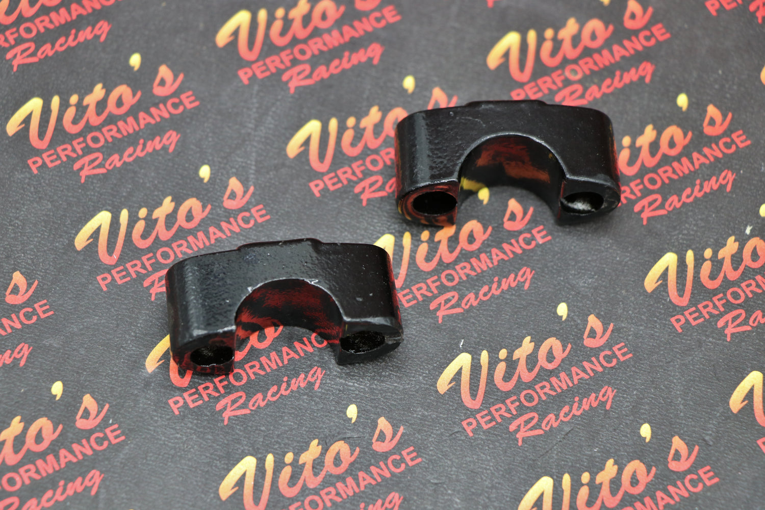 2 x Handlebar clamps steering stem Yamaha Banshee Raptor Blaster 1E6-23441-00-00