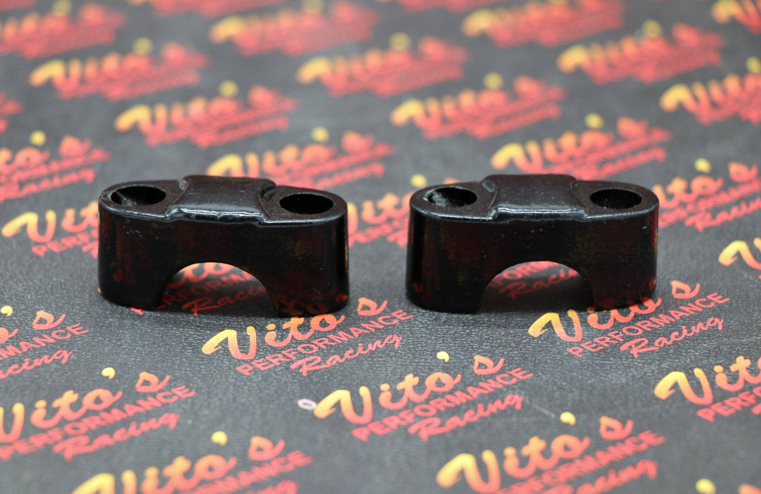 2 x Handlebar clamps steering stem Yamaha Banshee Raptor Blaster 1E6-23441-00-00
