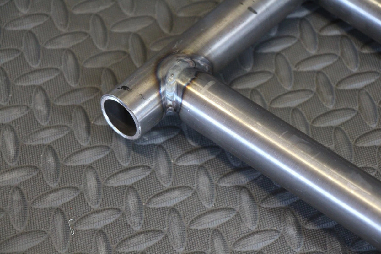 TYSON RACING Banshee swingarm round extended chromoly bearing carrier +10"