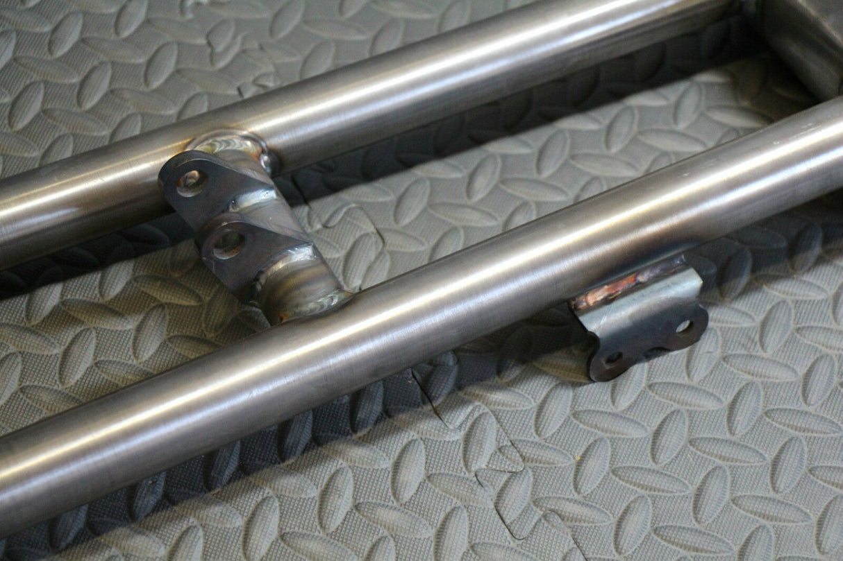 TYSON Banshee swingarm round extended chromoly rear carrier + front bearings +6" 11