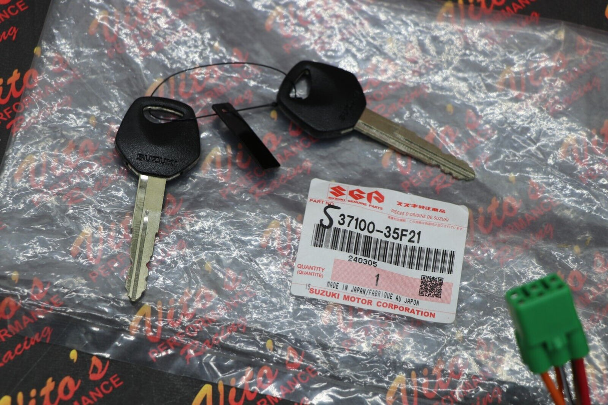 NEW OEM genuine Suzuki ignition switch + 2 keys 2001-2003 GSXR GSX-R 600 750 6