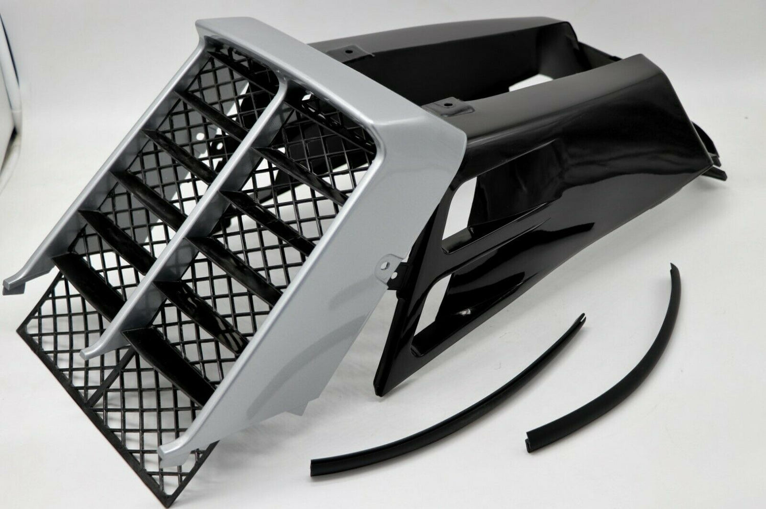 NEW Vito's Yamaha Banshee plastic gas tank side covers + grill 2002 BLACK SILVER