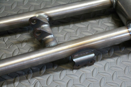 TYSON Banshee swingarm round extended chromoly rear carrier + front bearings +0" 9