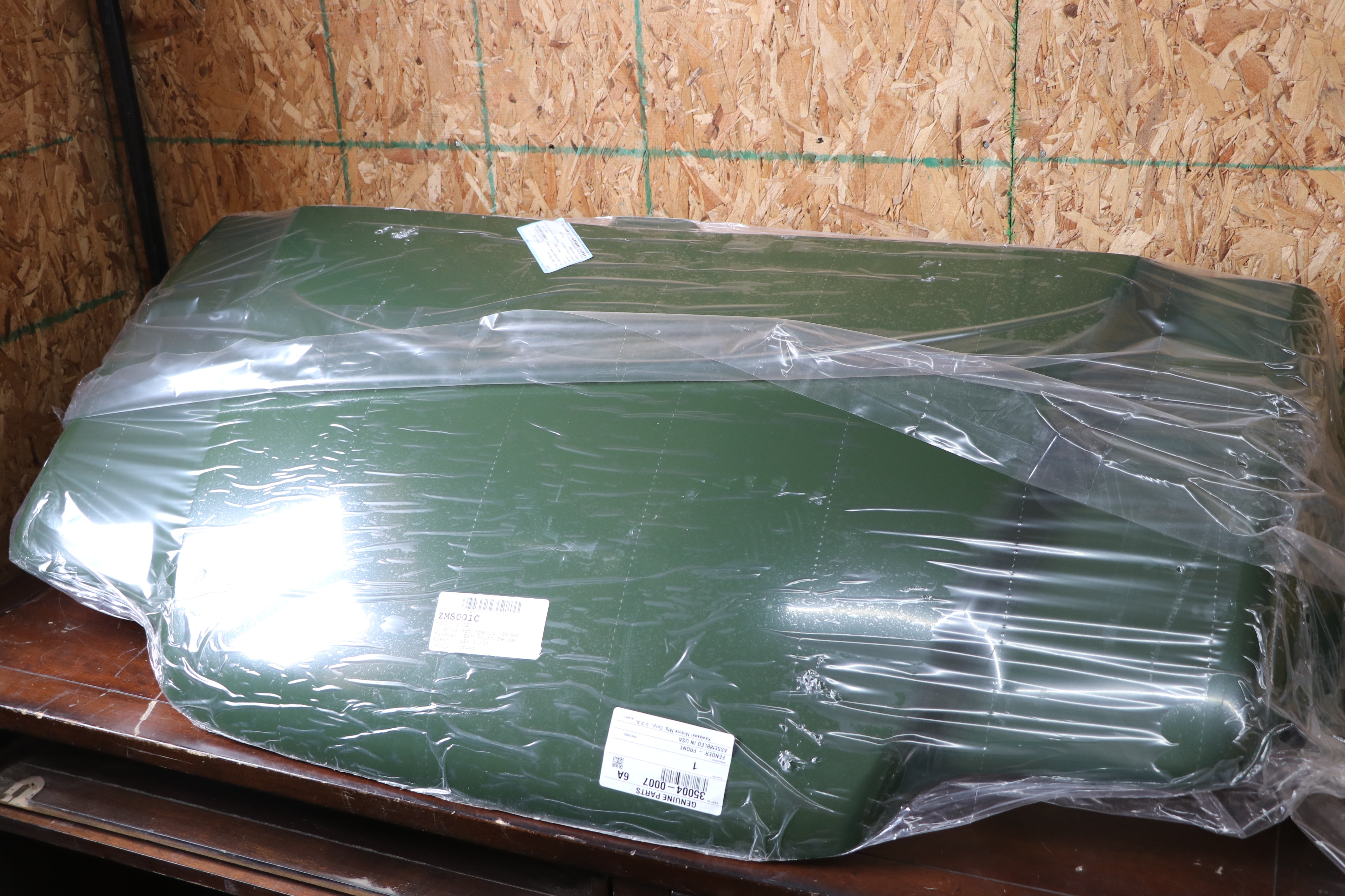 qpページ OEM Kawasaki Mule Front Hood Fender 35004-0007-6L 2001-2003 GREEN